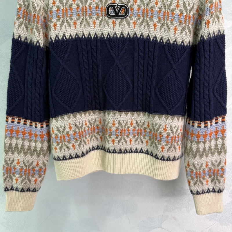 Va1e*ntin0 sweater